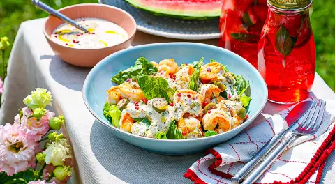 Салат из креветок с каперсами: освежающий вкус Средиземноморья